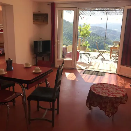 아파트 Tres Belle Vue Au Coeur Des Cevennes
